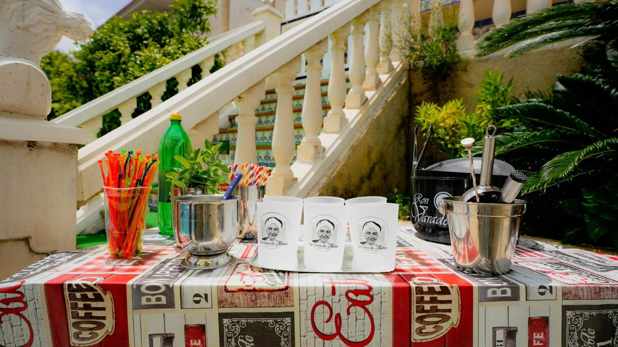 La Casa De Mima Acomodação com café da manhã Cubelles Exterior foto